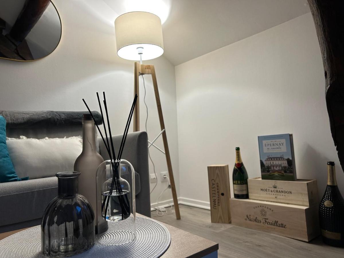Le P'Tit Millesime - Hypercentre Apartment Epernay Exterior photo